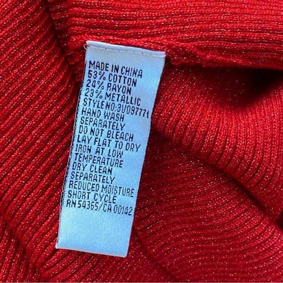 💋red with metallic knit turtleneck sleeveless sweater - Picture 8 of 8